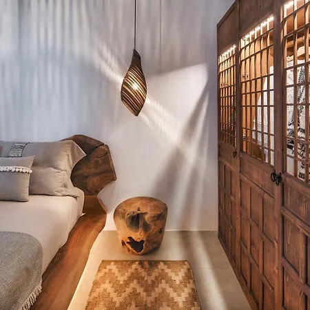 Ayama Hideaway By Calm Collection *